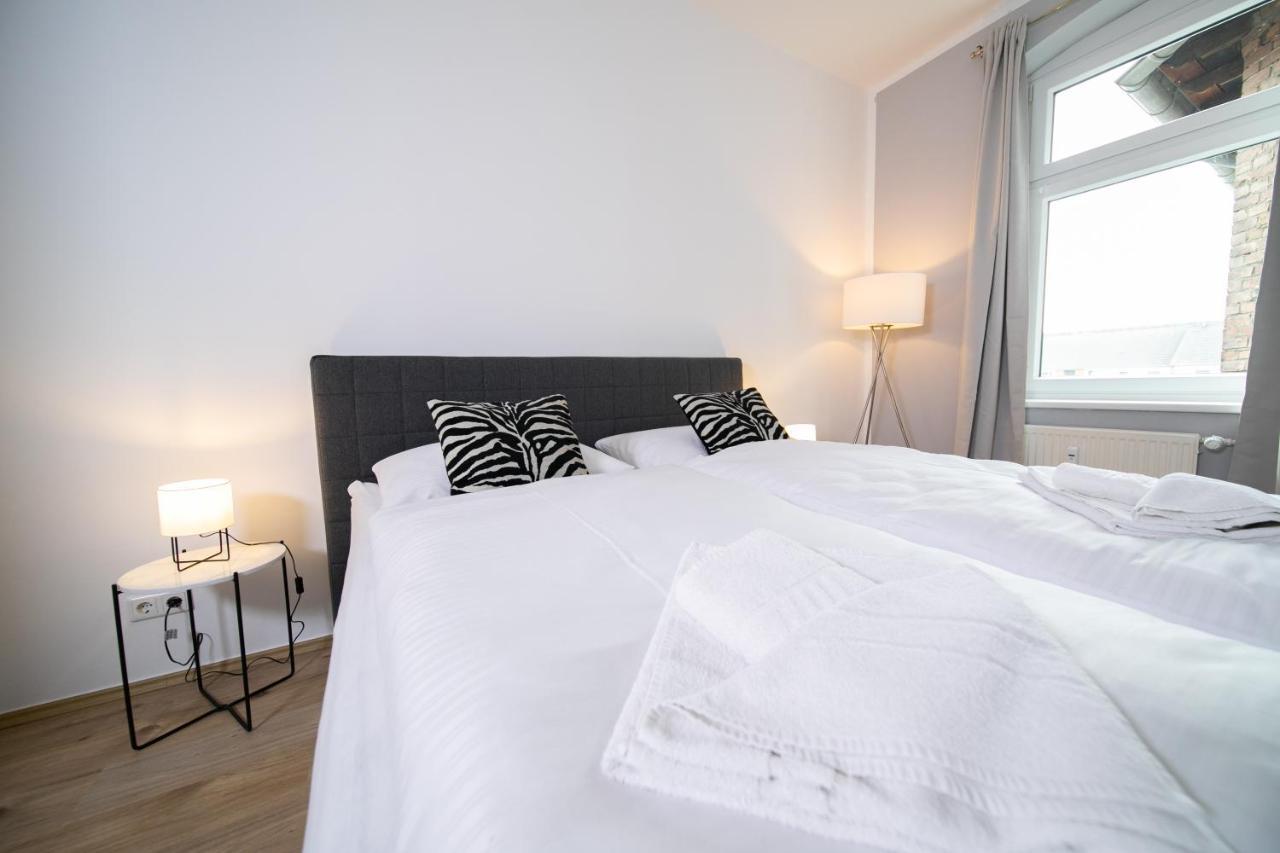 Favorite Stays - Suite And More - Kitchen Neuss Exterior foto